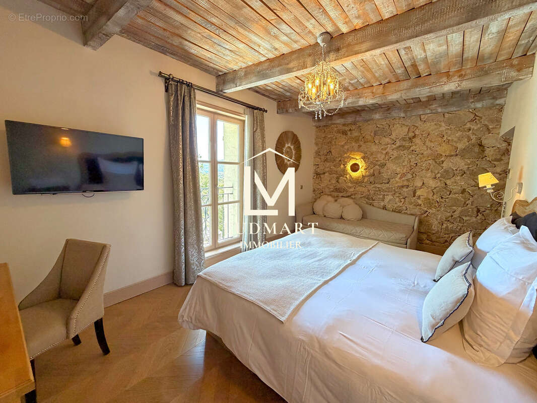 Propriété de caractère avec ancienne bergerie rénovée, piscine et 7,5 hectares en Provence - photo 33