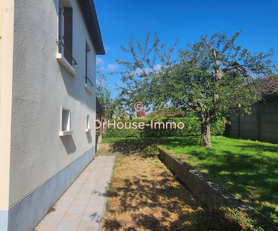 Maison à SOULIGNE-SOUS-BALLON