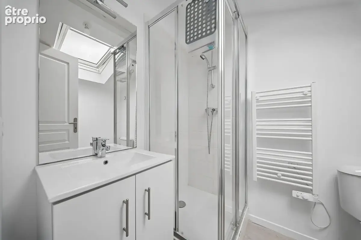 Maison de ville en triplex refaite à neuf, avec cour + parking - photo 11