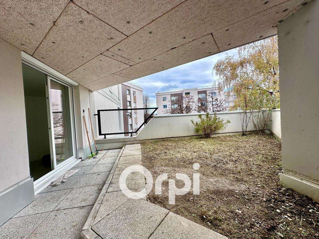 Appartement à SAINT-MARTIN-D&#039;HERES