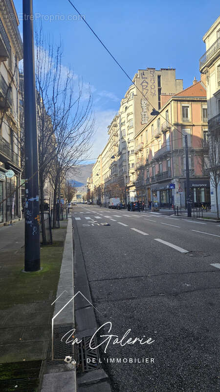 Commerce à GRENOBLE