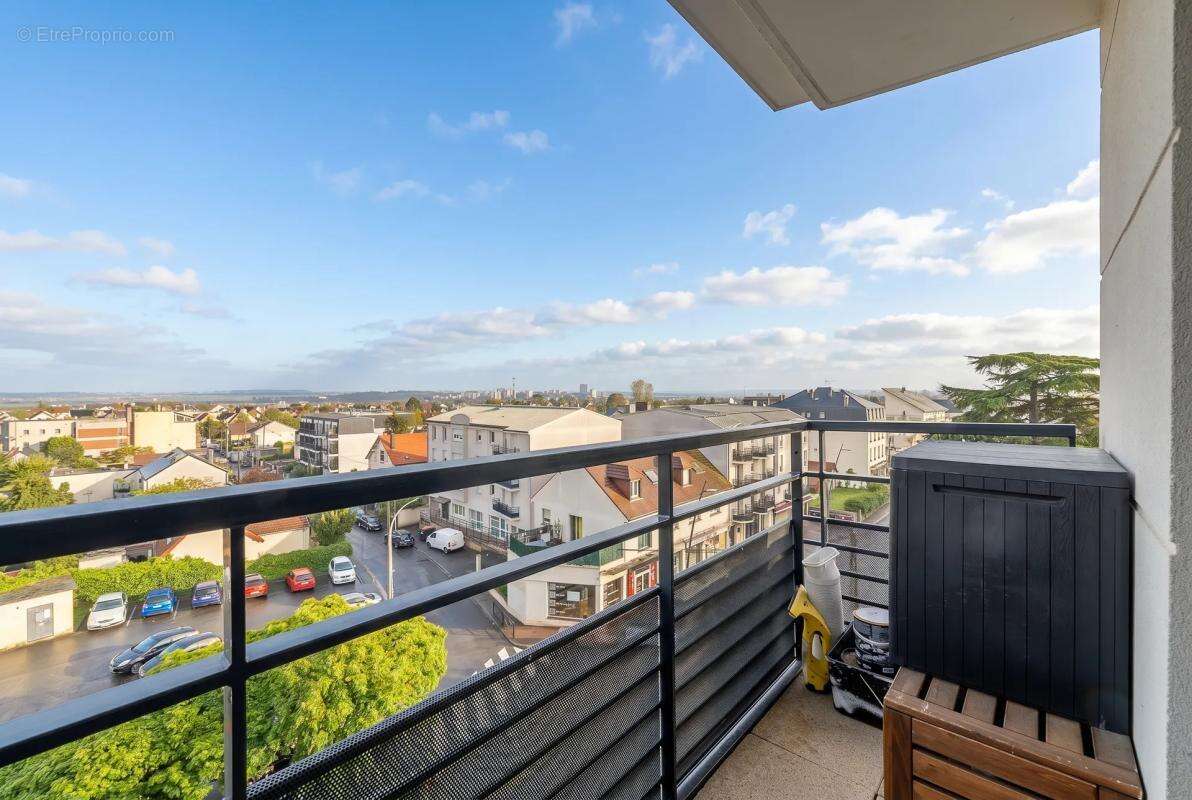 Appartement à SAVIGNY-SUR-ORGE