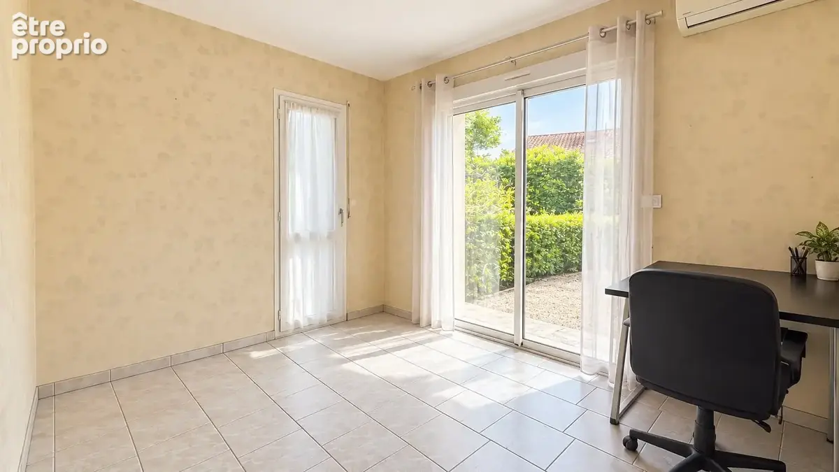 Maison d'architecte  140 m²  4 chambres  terrain de 1 195 m²  tout à pied - photo 14