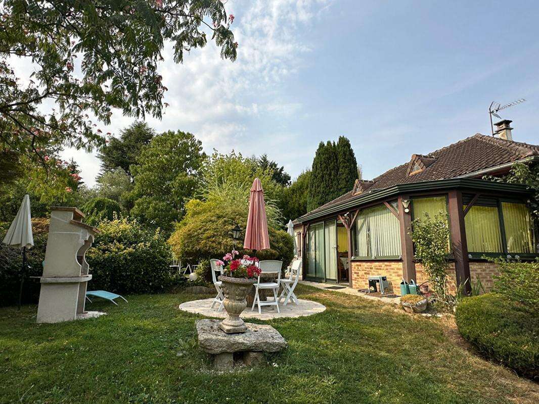 Maison à REMALARD