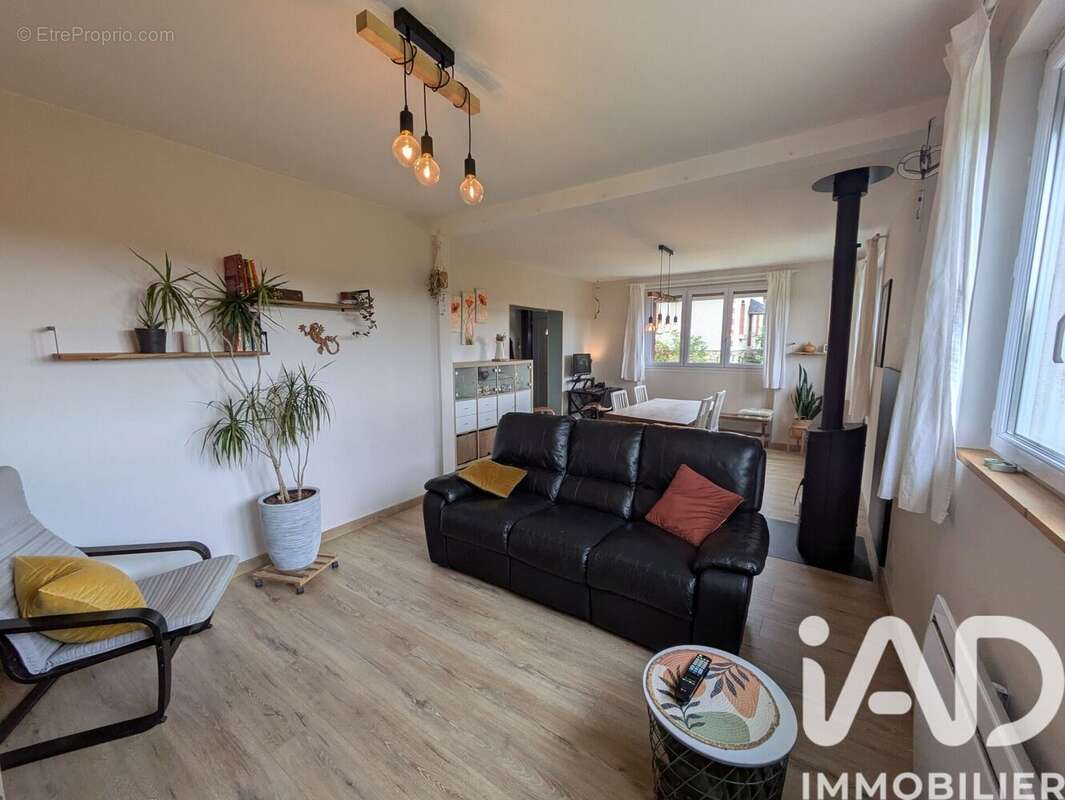 Maison 111 m² à Campagne  - photo 3