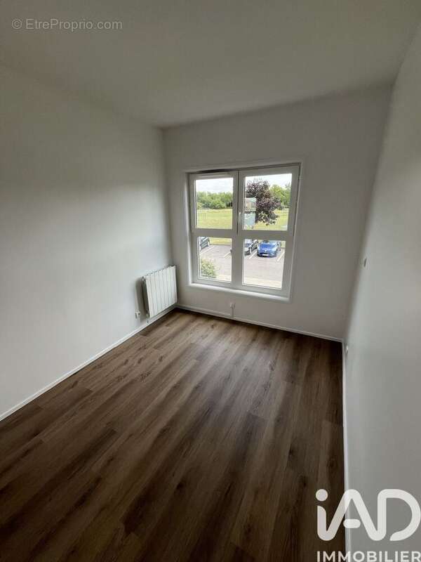 Photo 9 - Appartement à VOISINS-LE-BRETONNEUX