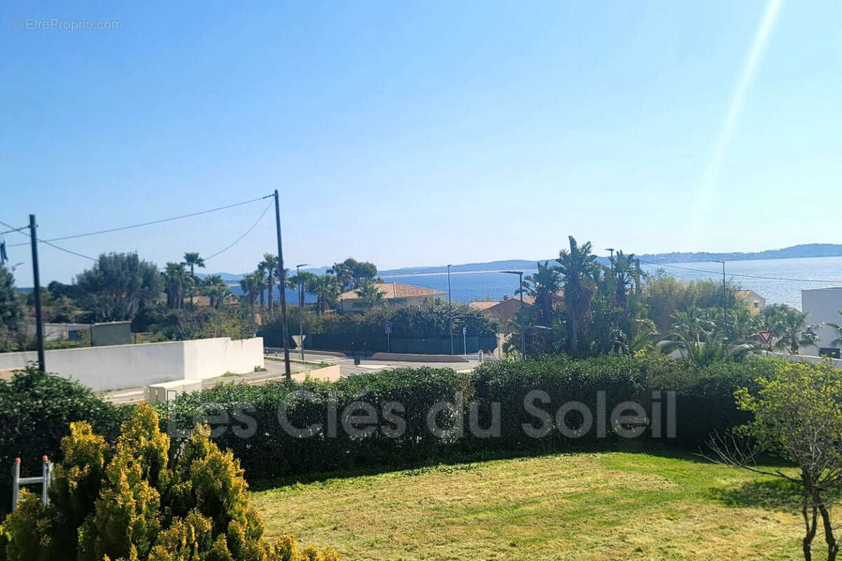 Maison à CARQUEIRANNE