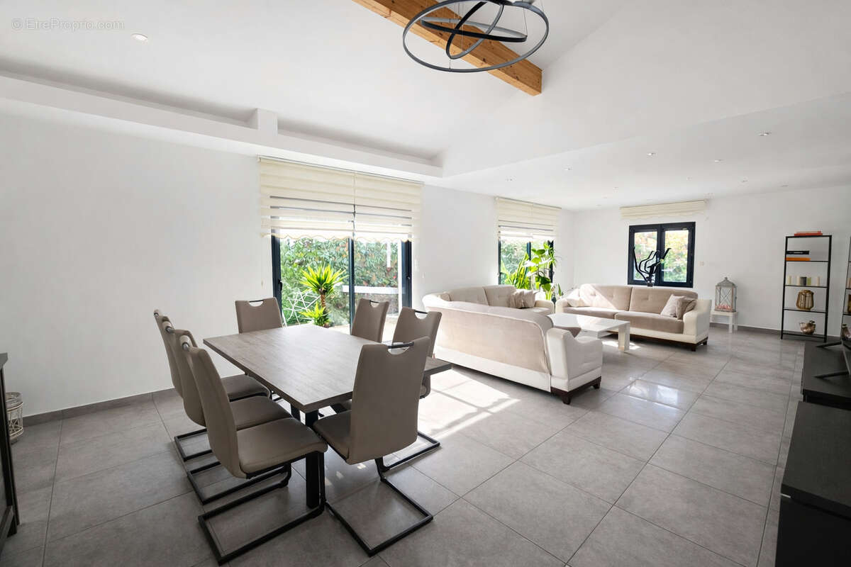 Maison familiale contemporaine avec  de beaux volumes - photo 8