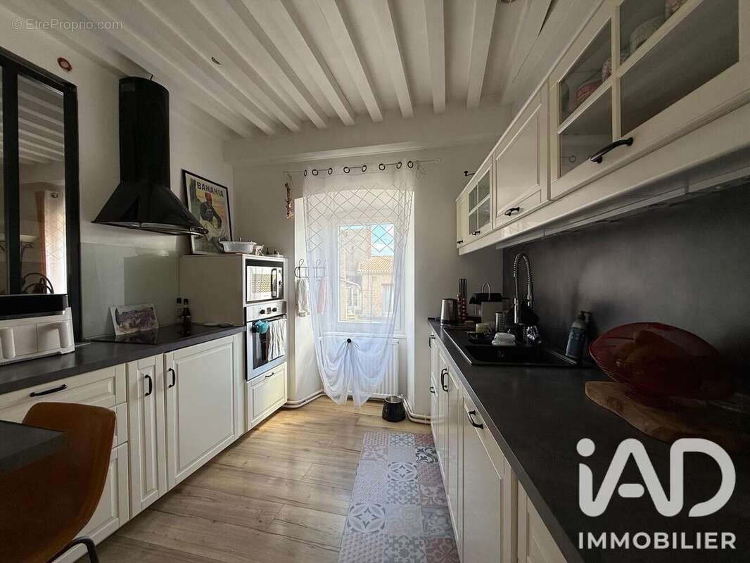 Maison 160 m² à Perigneux  - photo 9
