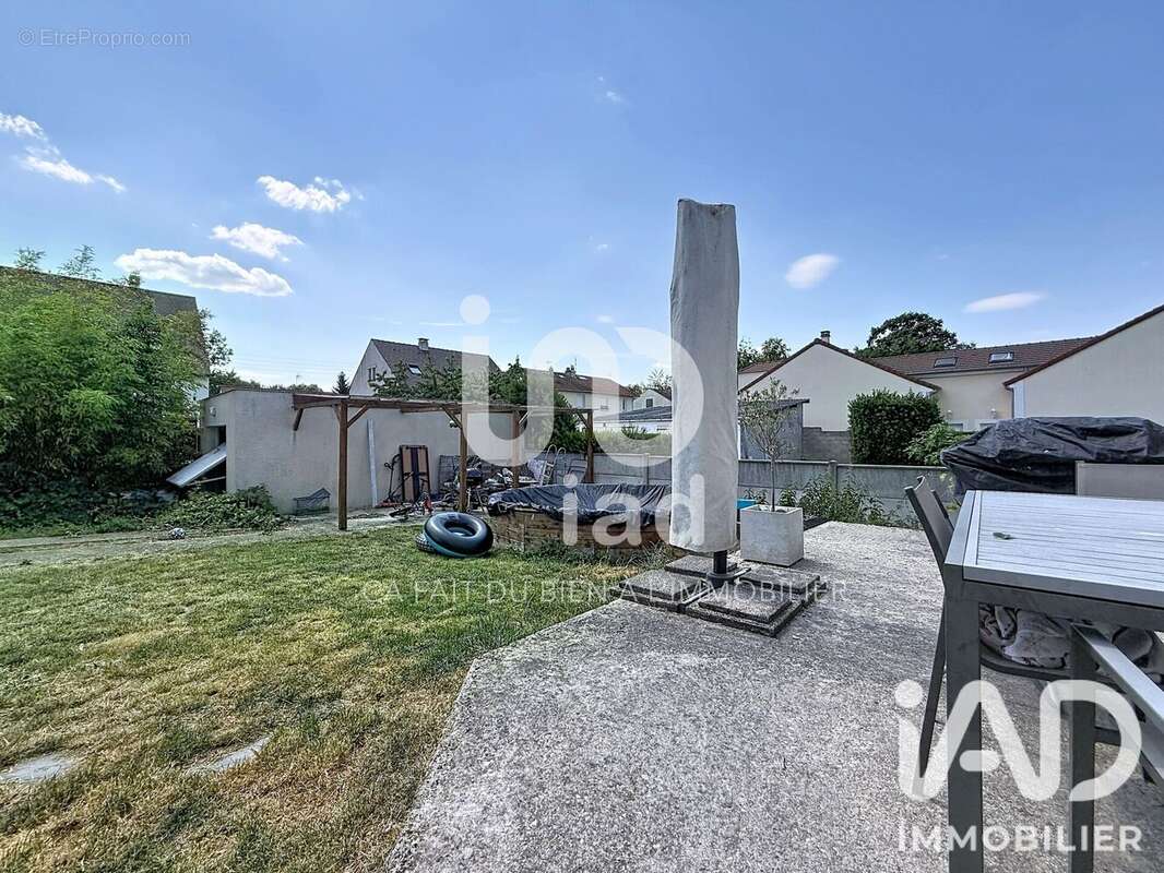 Maison 111 m² à Quincy-Sous-Senart  - photo 9