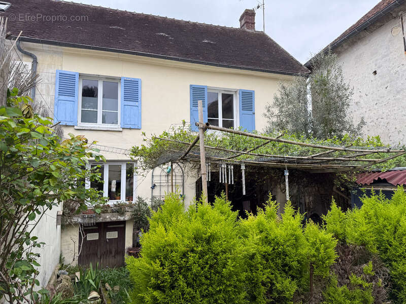 Maison à GRISY-LES-PLATRES