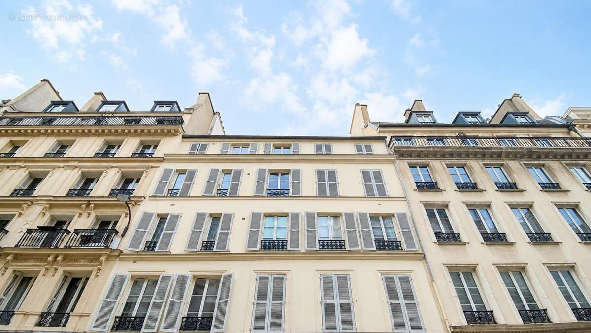 Local professionnel de 114m2 en RDC  Paris 9e - Idéal profession libéral - photo 3