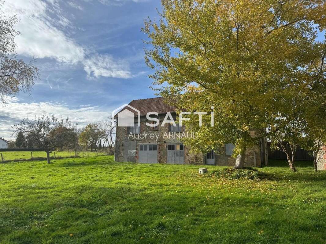 Photo 2 - Maison à PONTAUMUR