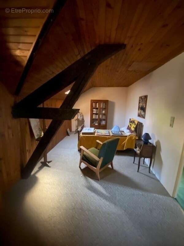 Maison à DECAZEVILLE