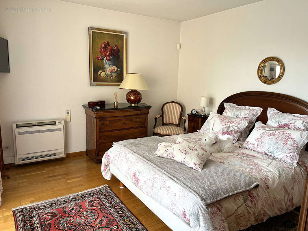 Appartement à VILLENEUVE-LES-AVIGNON