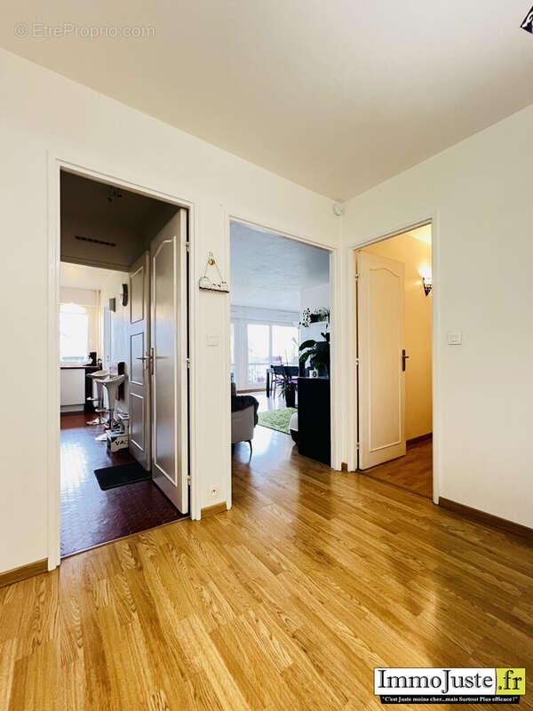 Appartement à ELANCOURT