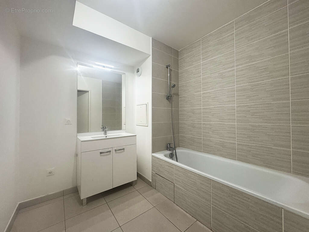 Appartement à LE PLESSIS-TREVISE