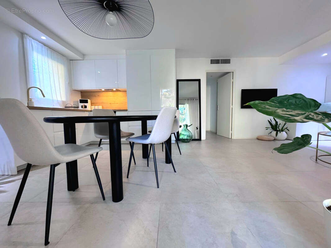 Appartement à MARSEILLE-9E