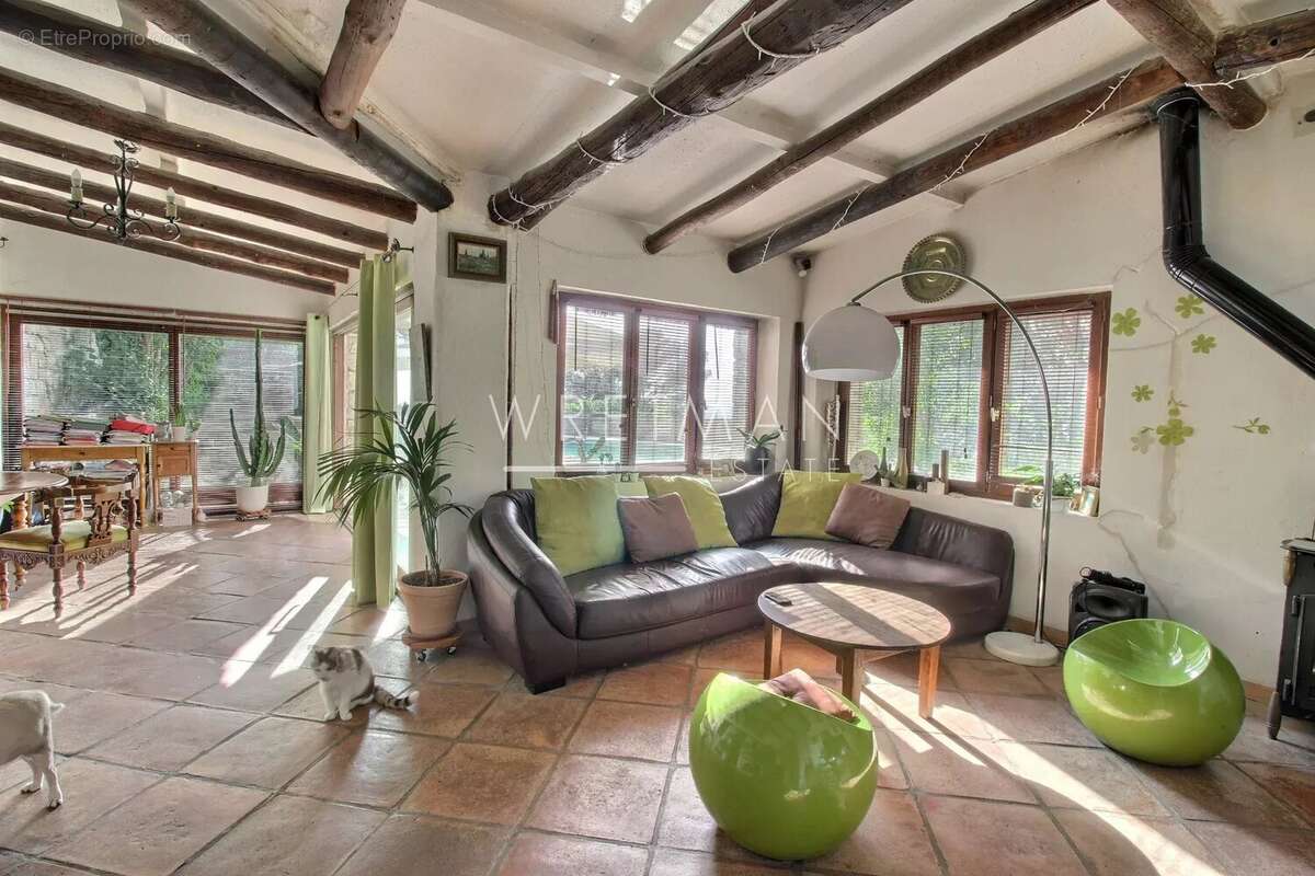 Maison à COLOMARS