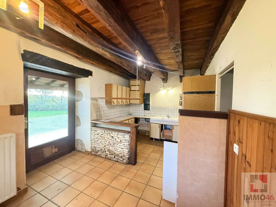 Maison à MONTFAUCON