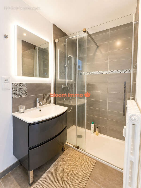 Appartement 82 m² à Chambery  - photo 6