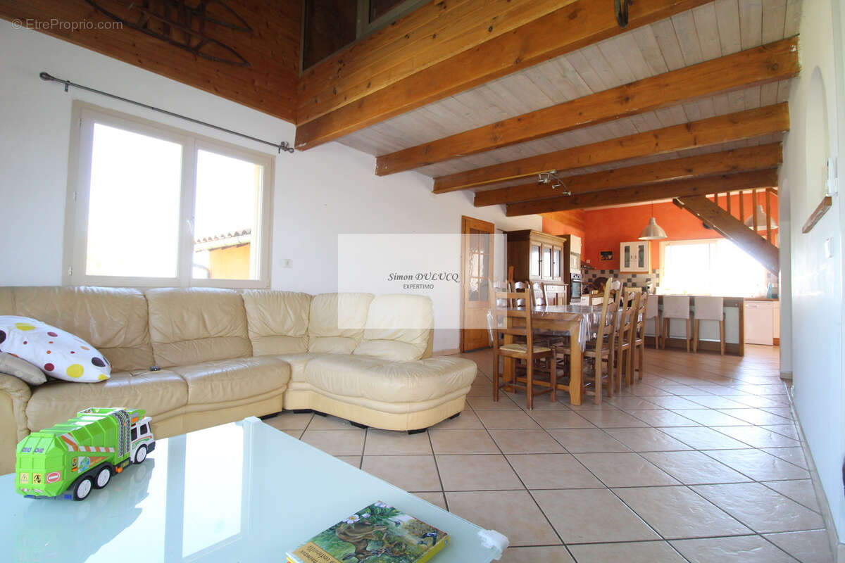 Maison type 6 de 142 m2 avec terrain de 986 m2 - photo 6