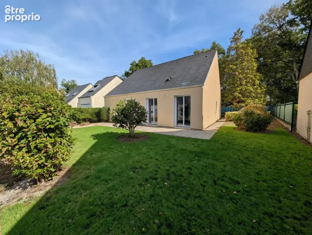 Maison à SAINTE-LUCE-SUR-LOIRE