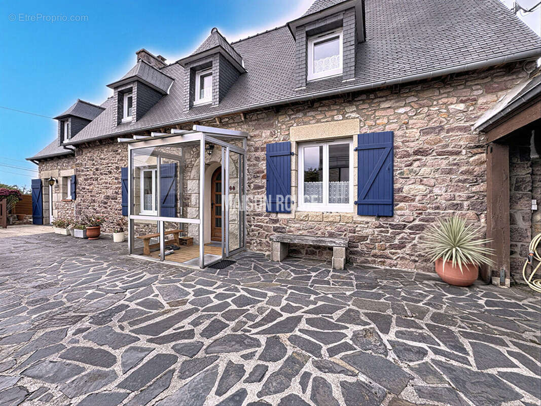 PAIMPOL -  Kerity                             Belle maison en pierre avec superbe vue Mer ! - photo 16