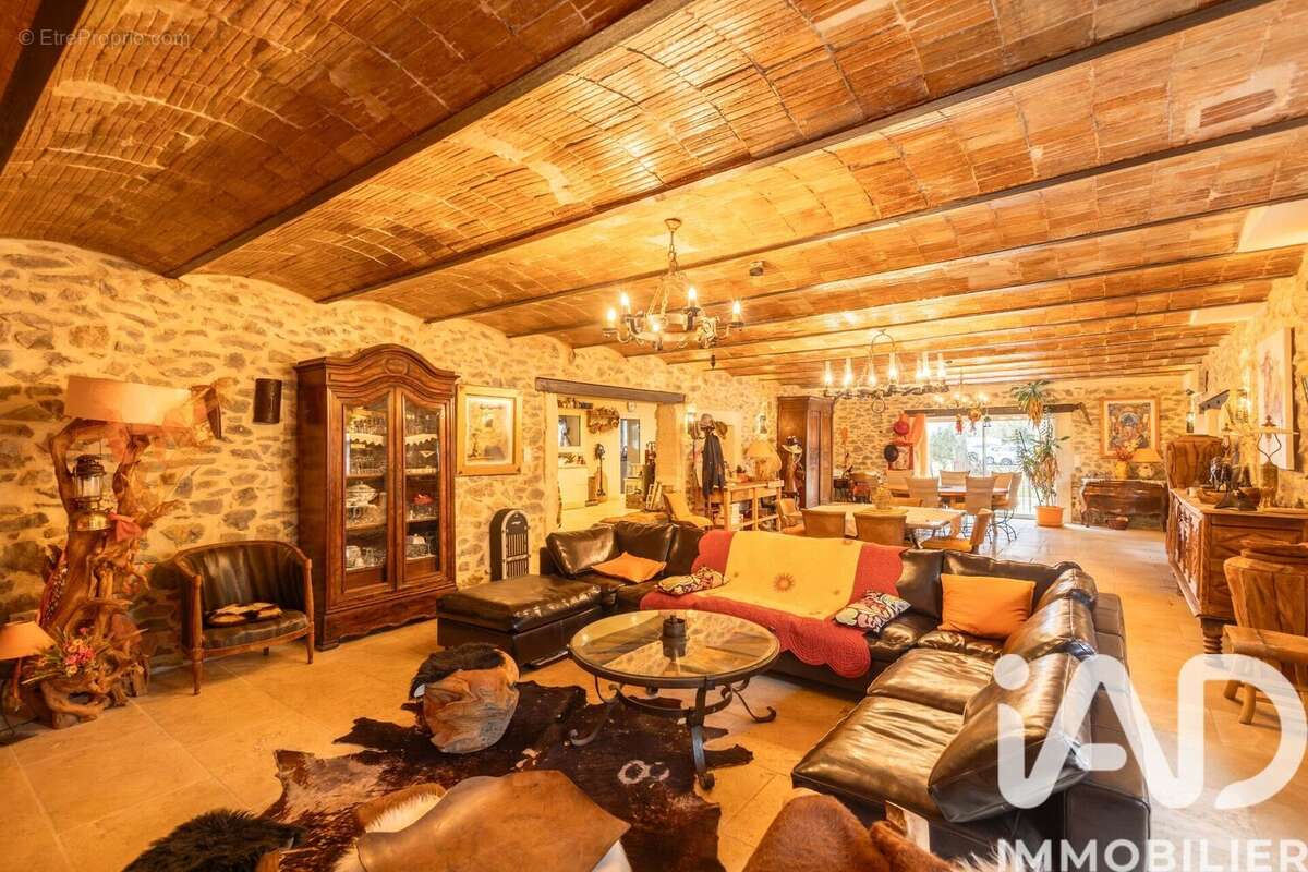 Photo 5 - Maison à ARLES