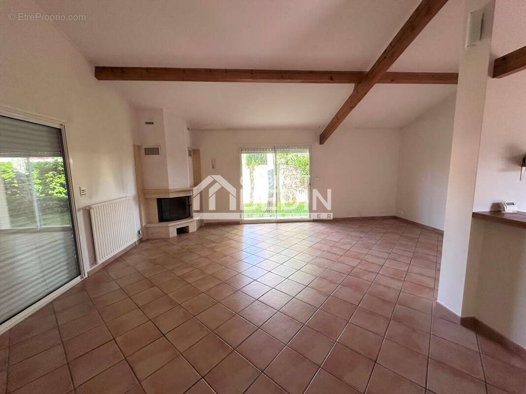 Maison à SAINT-MEDARD-EN-JALLES