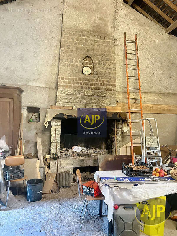 Maison à SAINT-ETIENNE-DE-MONTLUC