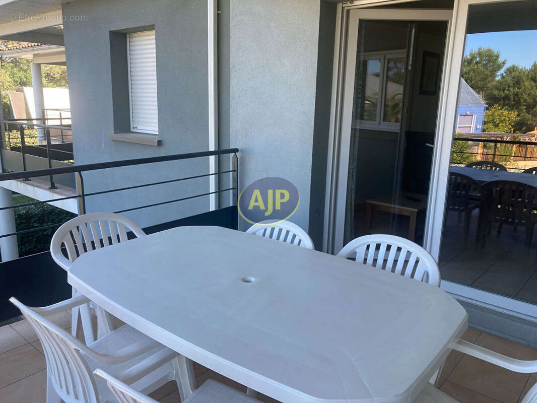 Appartement à LE VERDON-SUR-MER