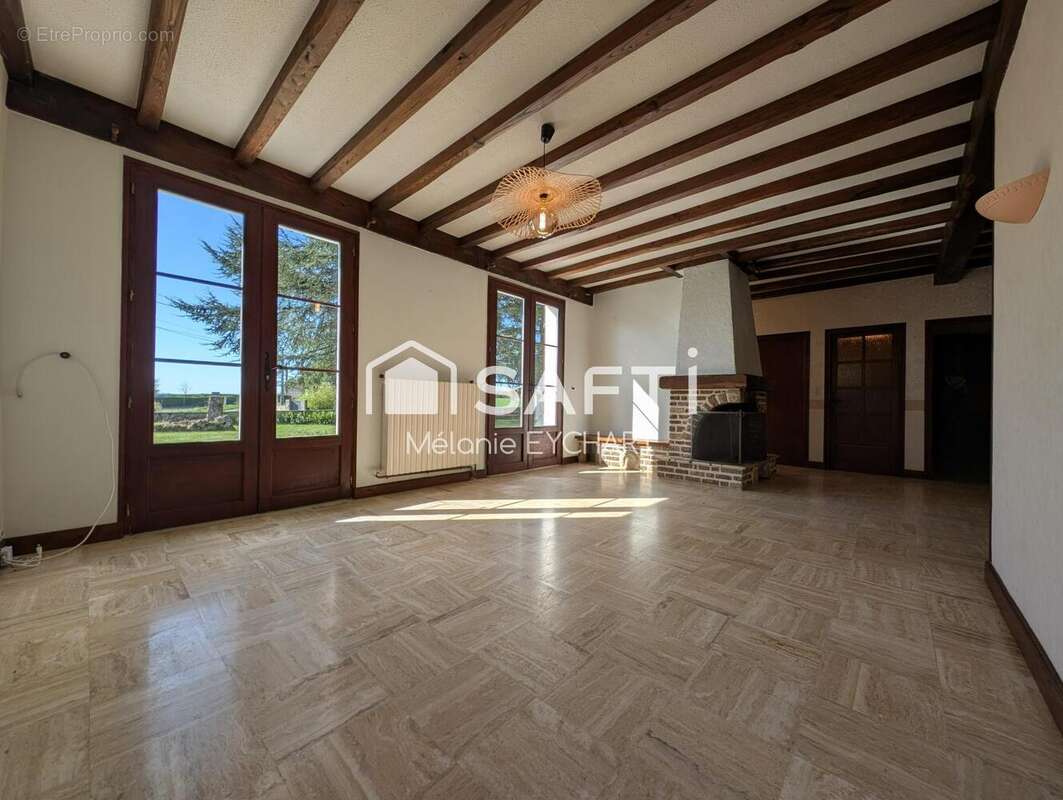 Maison 128 m² à Theil-Rabier  - photo 5