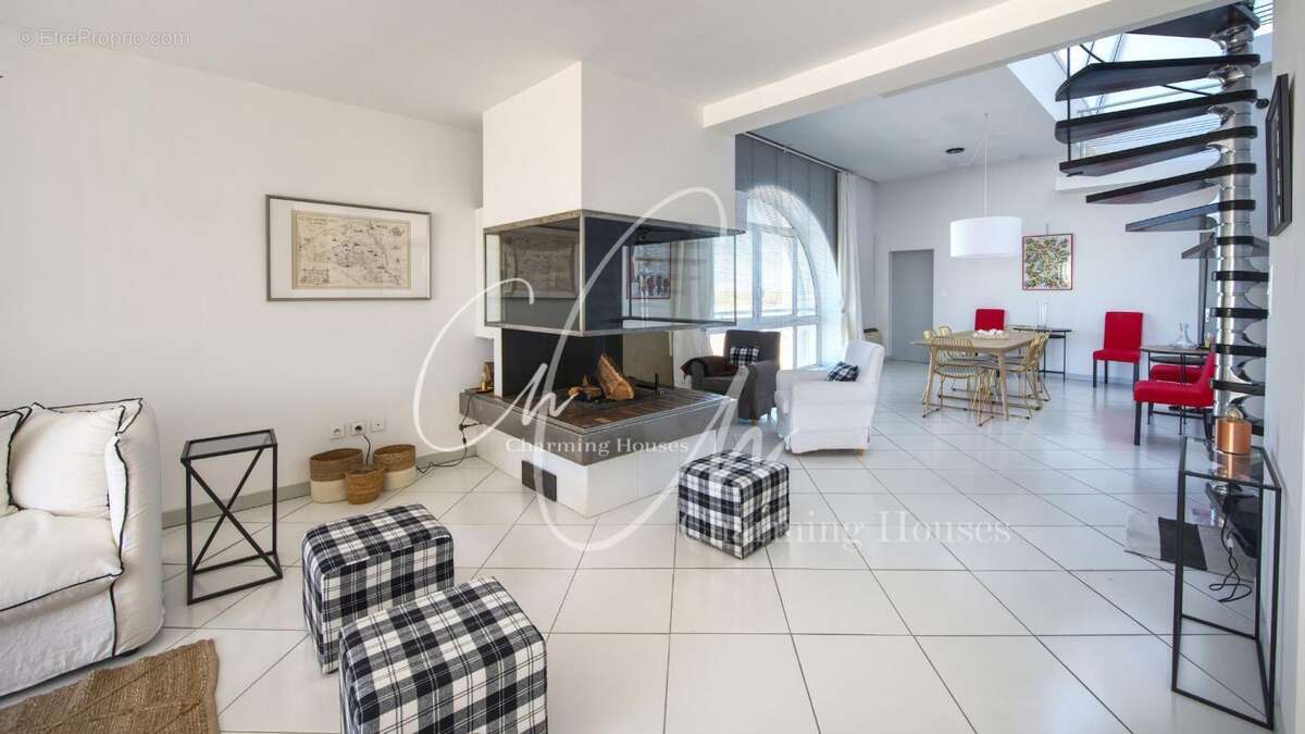 Appartement à ARLES