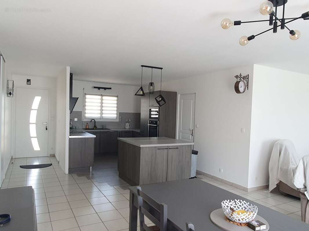 Maison à BOUTENAC-TOUVENT