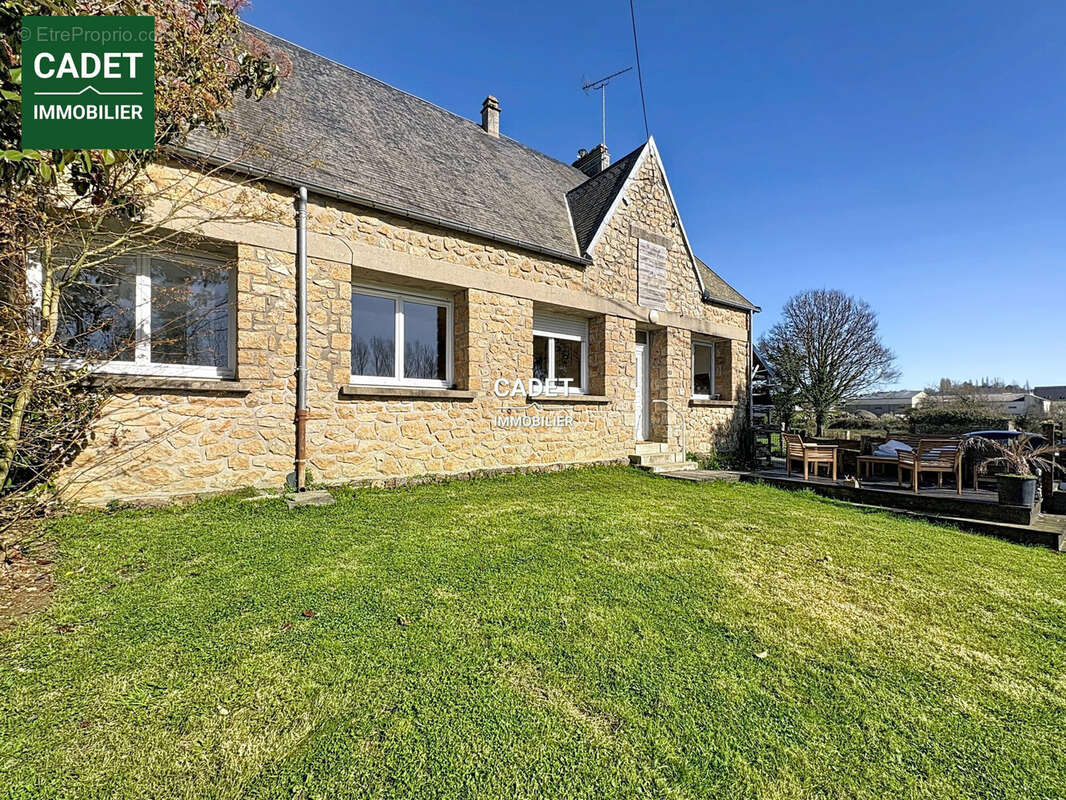 Maison à LA HAYE-PESNEL