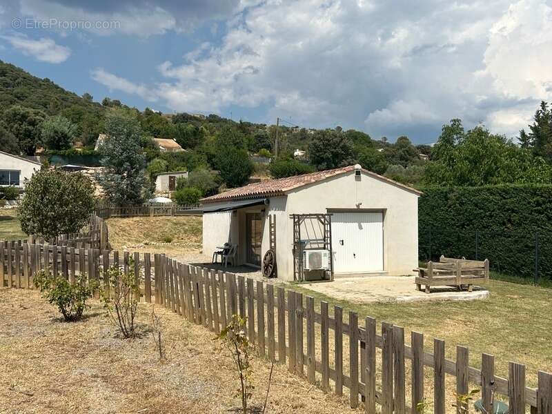 RIANS (83560) – Maison de plain-pied de 120 m² avec T1 indépendant sur terrain de 4 000 m² piscinable - photo 21