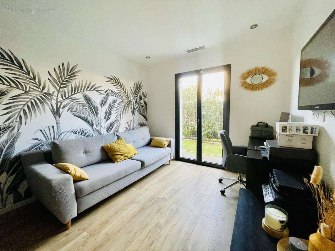 Maison à LE FAUGA