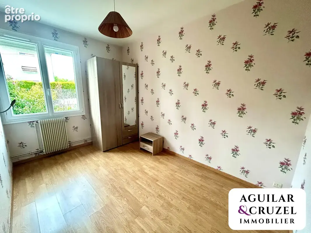 Marmagne maison de plain-pied ! trois chambres et jardin - photo 7