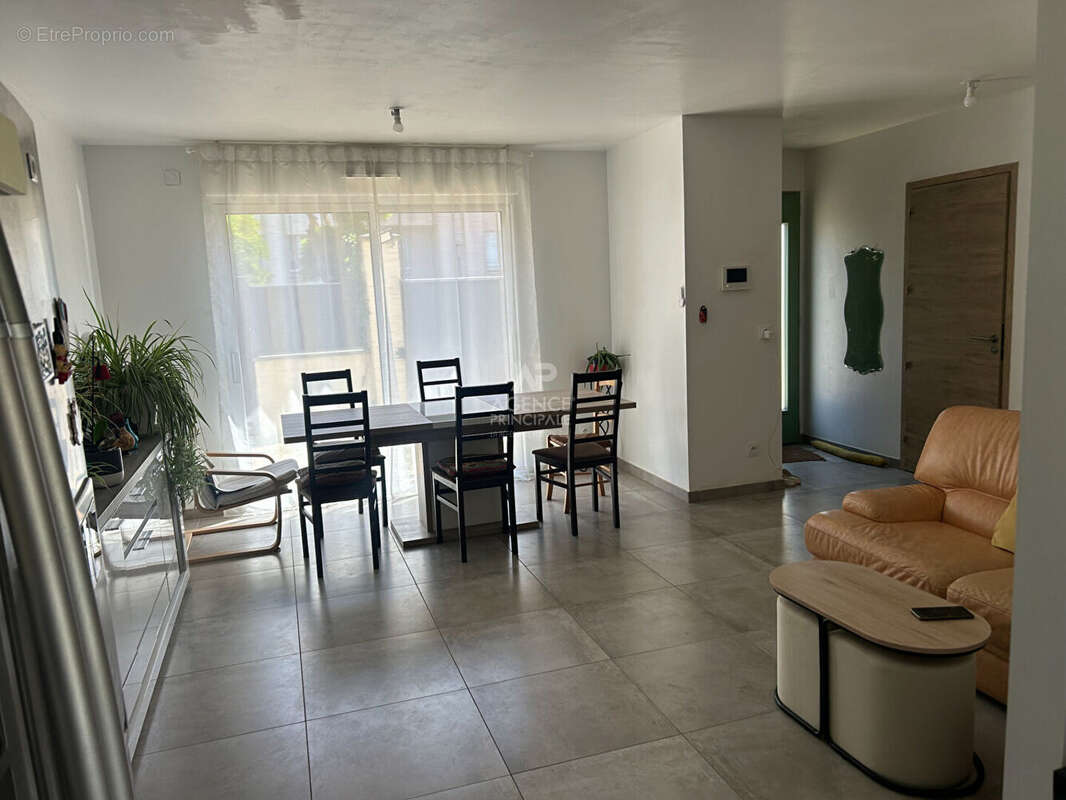 Maison à MAISONS-LAFFITTE