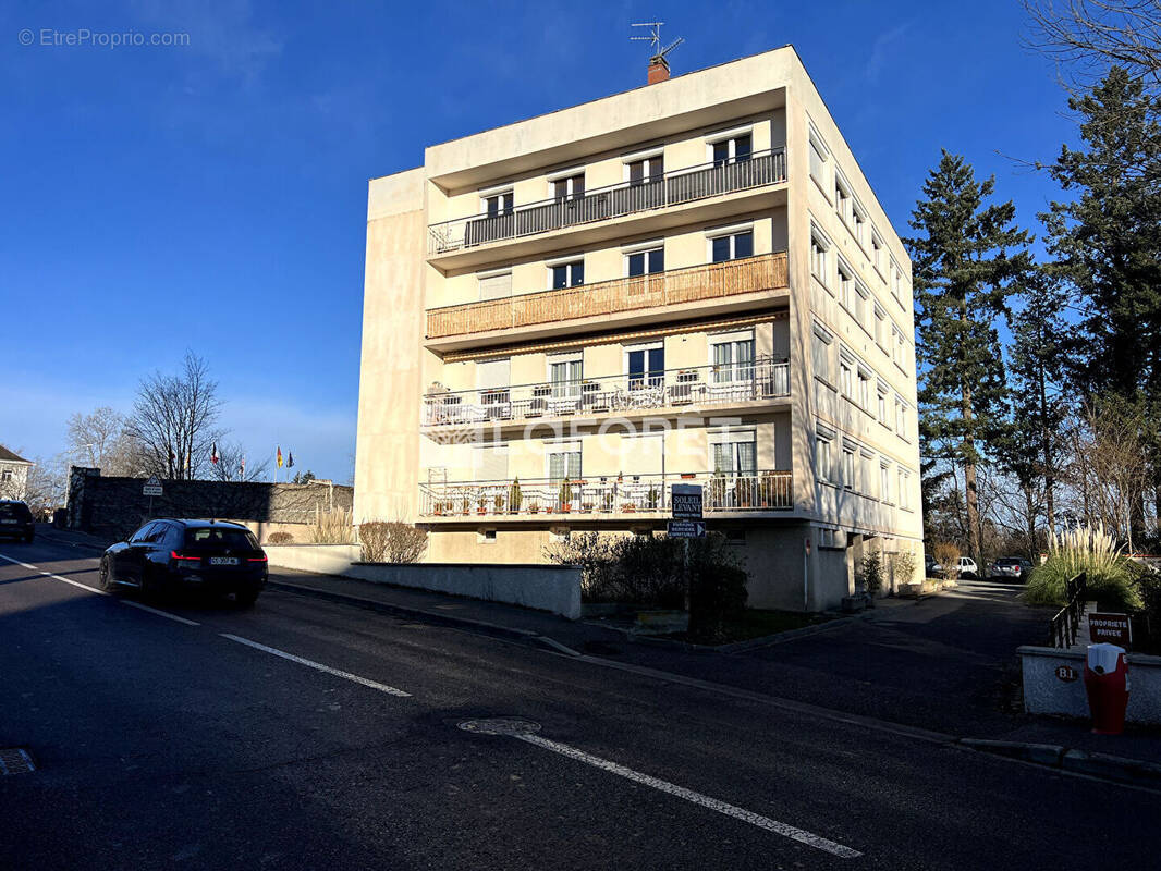 Appartement à RIORGES
