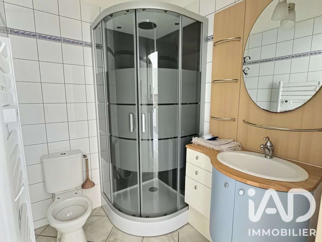 Appartement 47 m² à Saint-Cyr-Sur-Mer  - photo 5