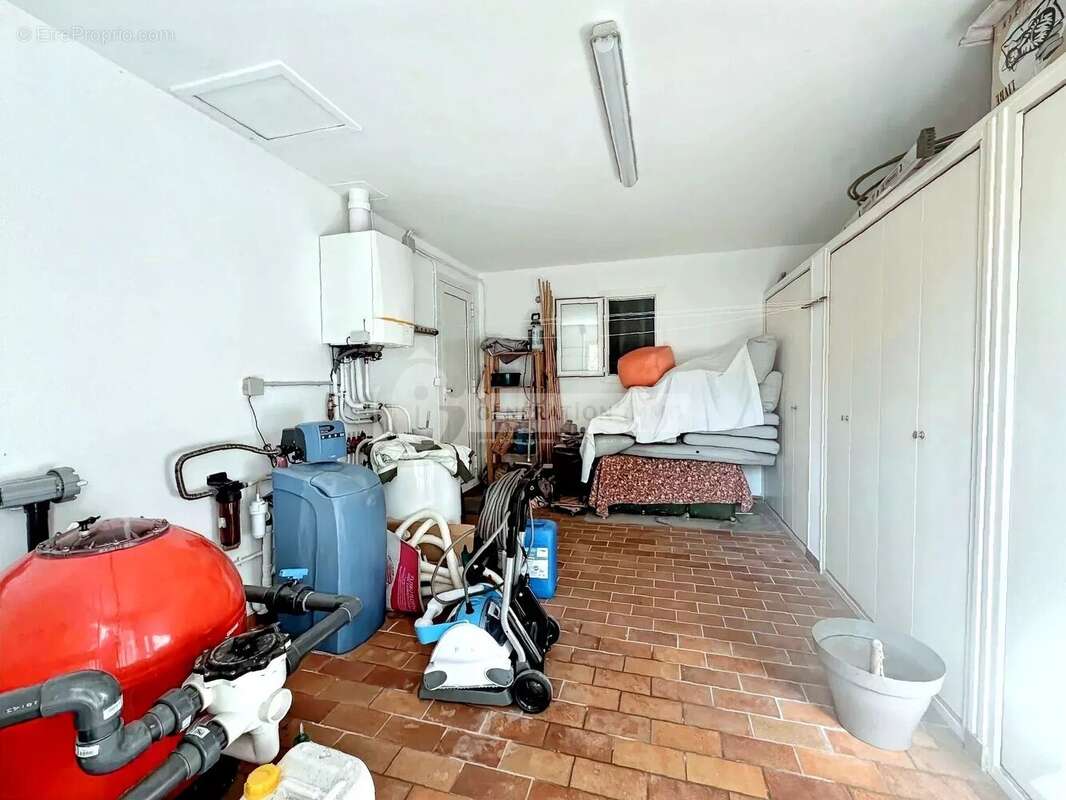Belle Maison avec Piscine à vendre surles hauteurs de Beaucaire - photo 19