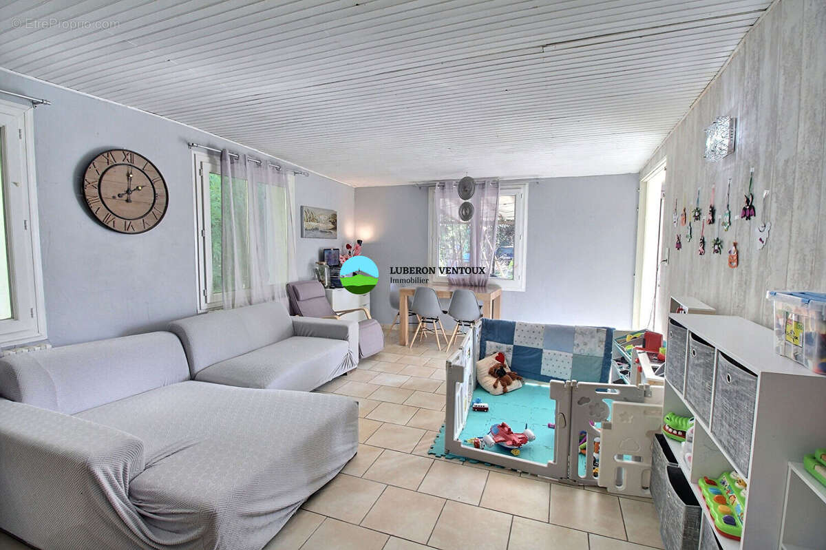 Maison à Lagnes sur environ 840m²  de terrain - photo 4