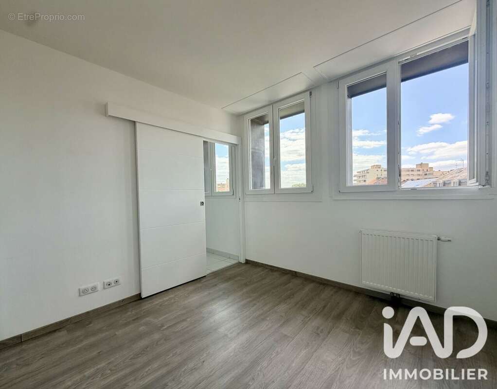 Appartement 59 m² à Limoges  - photo 6