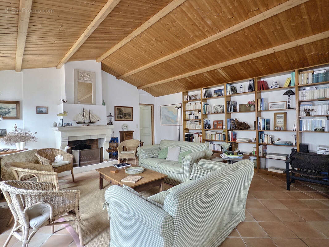 Maison plein cœur du village de Loix - photo 7