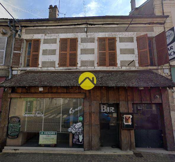 Maison à LA GUERCHE-SUR-L&#039;AUBOIS