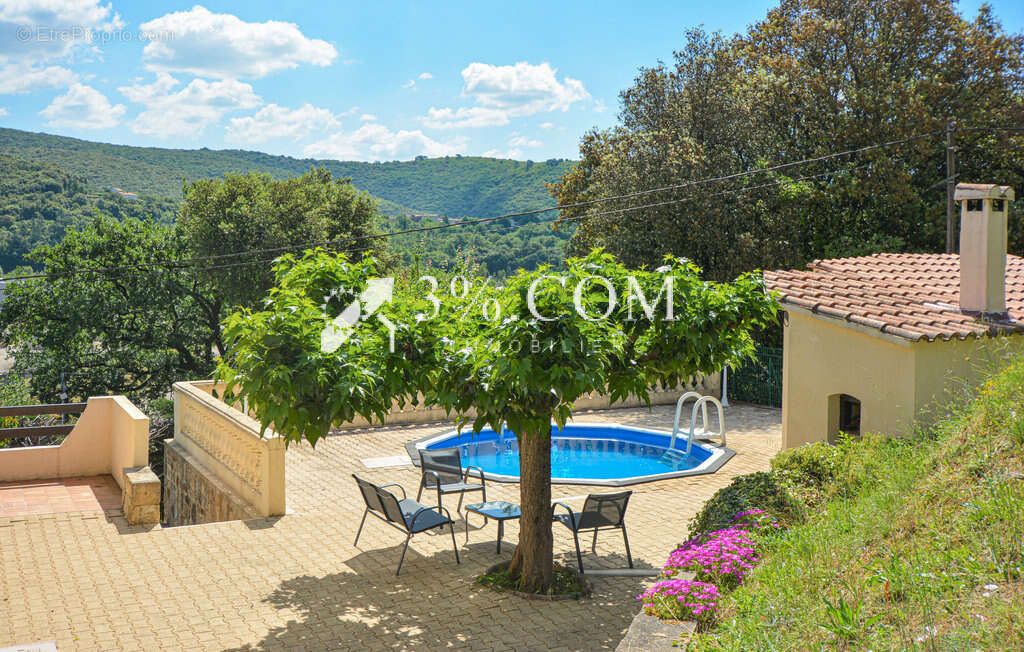 Maison à LES SALLES-DU-GARDON