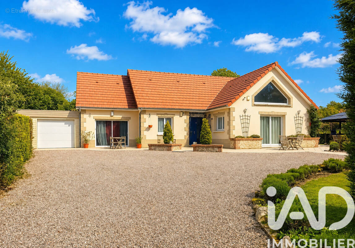 Photo 1 - Maison à NEUVILLE-FERRIERES