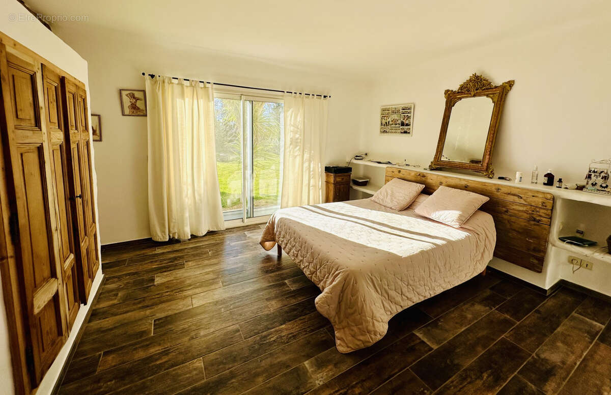 Maison à AIGUES-MORTES